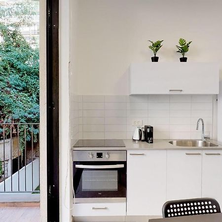 Comfortable Apartment With Balcony By Holyguest Tel Aviv Exterior photo